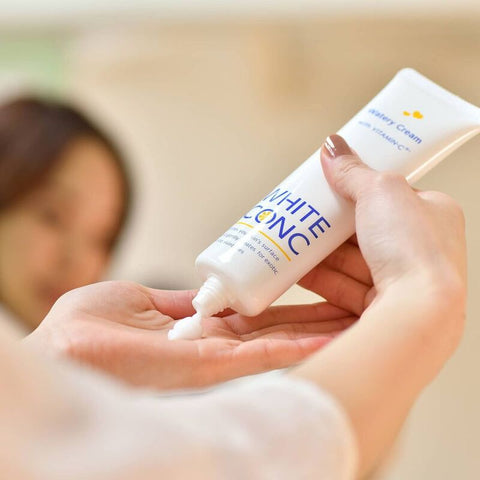White Conc Watery Cream II Body Milk 90g